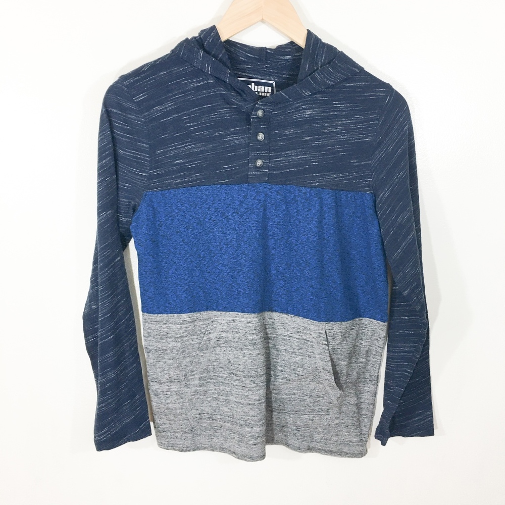 Urban Pipeline Hoodie T-shirt- size L